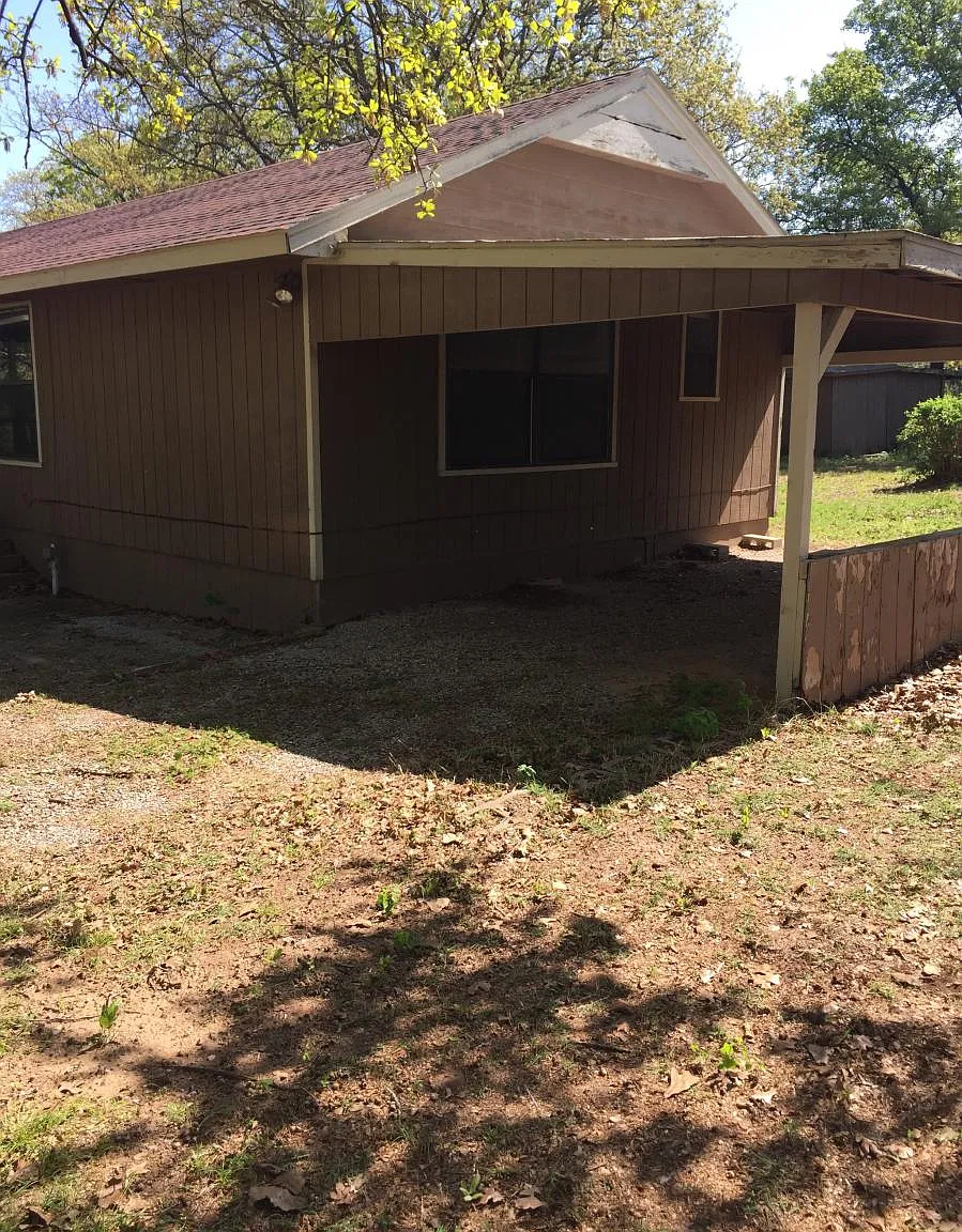3 bed, 1716 sqft, $1,300 — Photo 3