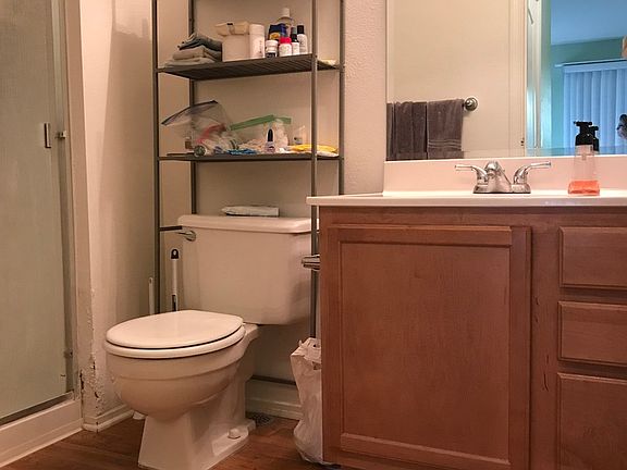 3rd image of 12055 Alta Carmel Ct Unit 186