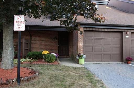 1st image of 243 Greenbrook Dr