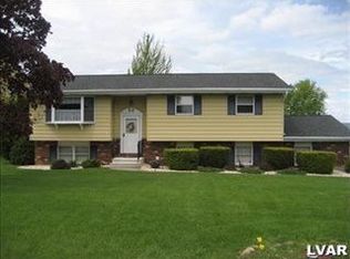 454 Blue Ridge Dr, Nazareth, PA 18064