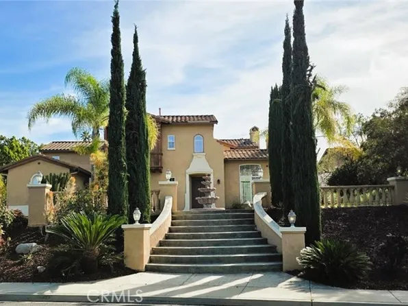 2082 Amparo Ct, Escondido, CA 92025