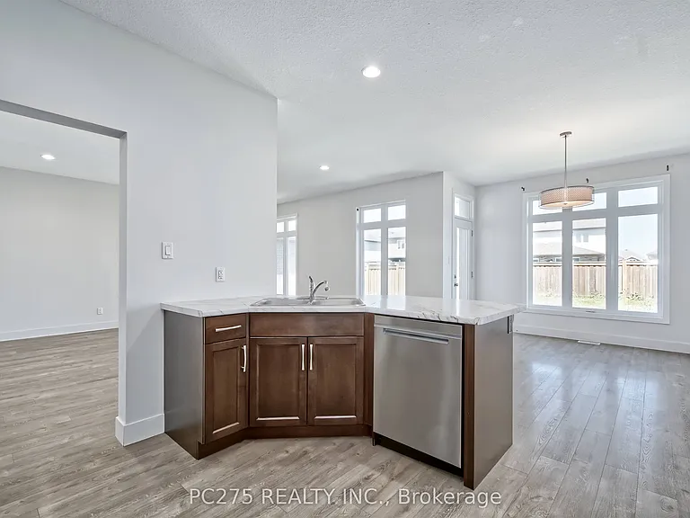 31 Ashberry Pl — Photo 14