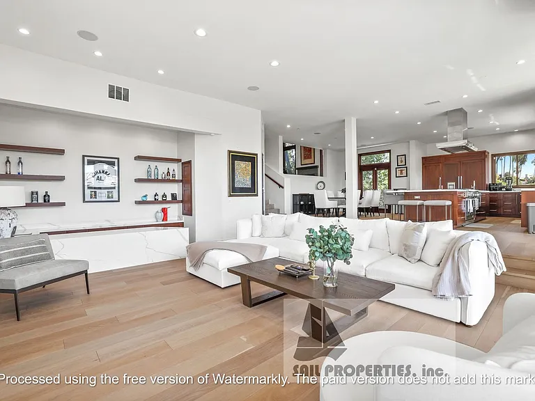 2907 Cliff Dr — Photo 10
