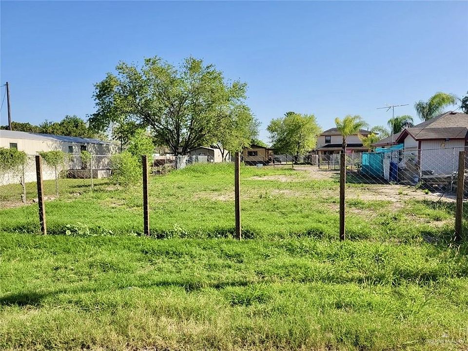 2nd image of 1813 E Juarez Ave