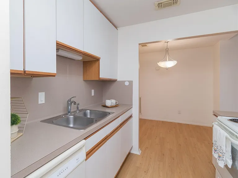 9707 Richmond Ave #134 — Photo 7