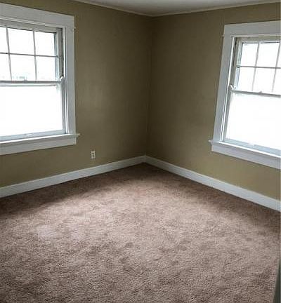 3rd image of 2056 Auburn Ave