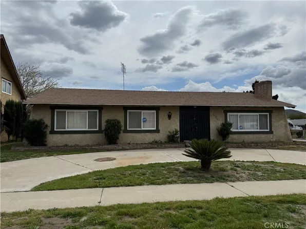 19211 Maywood St, Bloomington, CA 92316