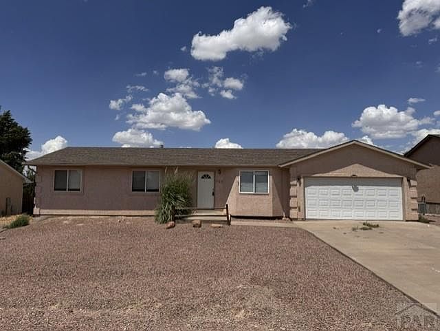 1st image of 827 S Sweetwater Dr