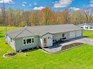 542 S Harrison Rd, Houghton Lake, MI 48629