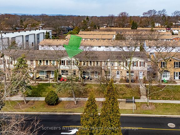2nd image of 5475 Lakeshore Rd #113
