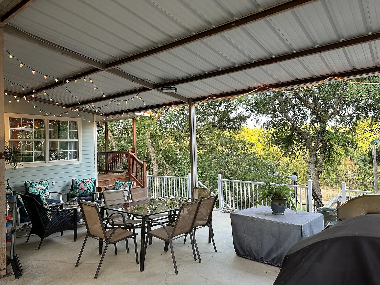 3 bed, 1800 sqft, $2,700 — Photo 2