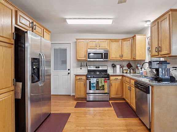5th image of 340 18th Ave S