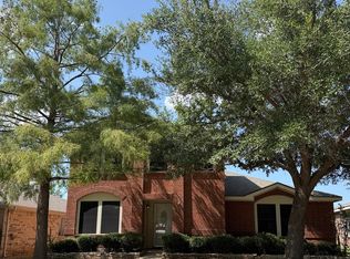 8909 Tumbleweed Dr, Aubrey, TX 76227