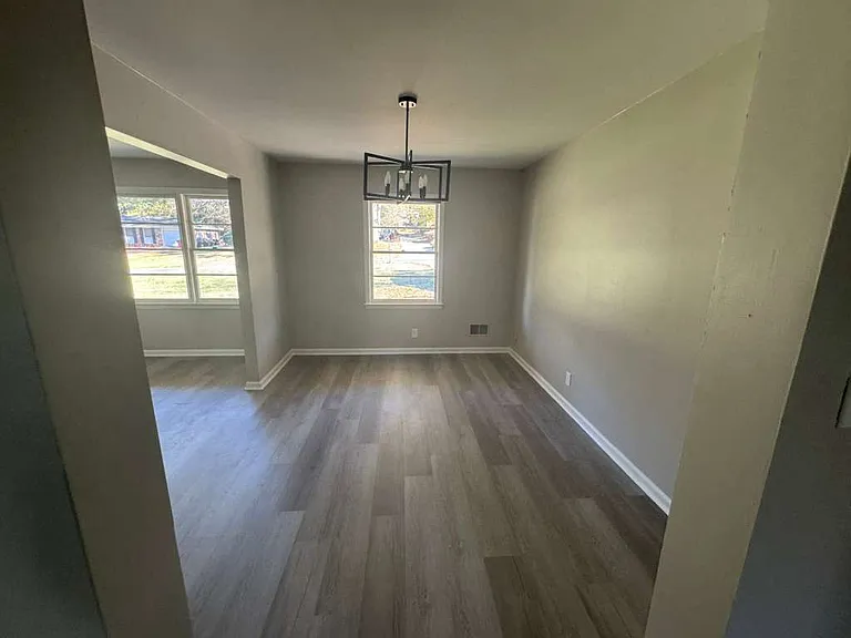 1840 Springwood Dr — Photo 6