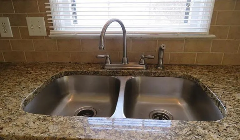2890 Carrollton Ct — Photo 12