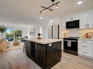 6th and Raymond, Santa Monica, CA 90405