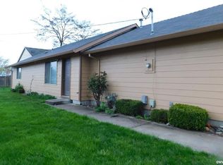 380 6th St, Gervais, OR