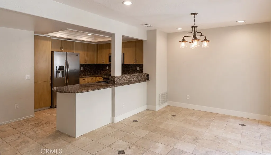 3 bed, 2.5 bath, 1429 sqft, $4,000 — Photo 4