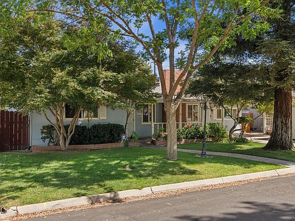 2nd image of 1106 Columbia Way