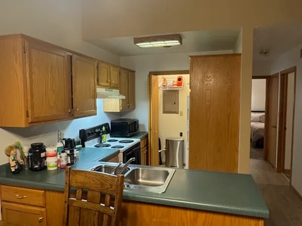1414 11th St S #4B, Oskaloosa, IA 52577