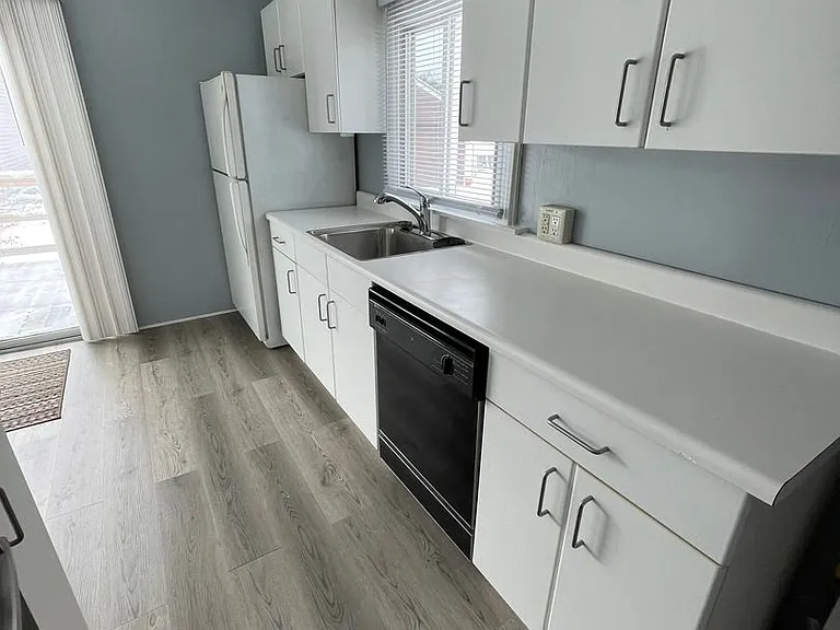3616 Washington Ave — Photo 5