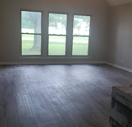 2nd image of 1550 Lake Villa Cir