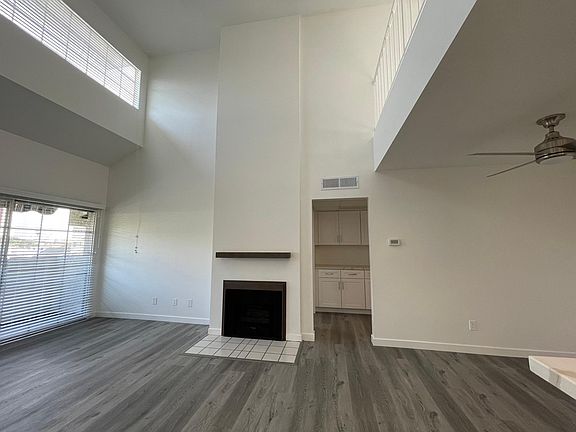 4th image of 3445 Mentone Ave #201