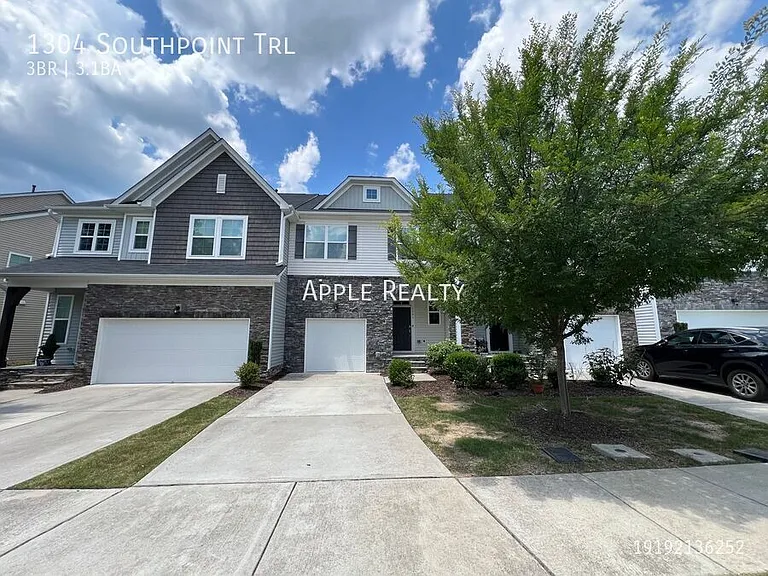 1304 Southpoint Trl — Photo 2