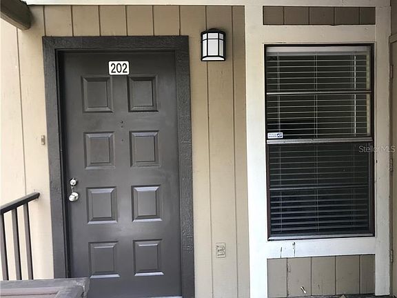 2nd image of 14415 Hanging Moss Cir APT 202