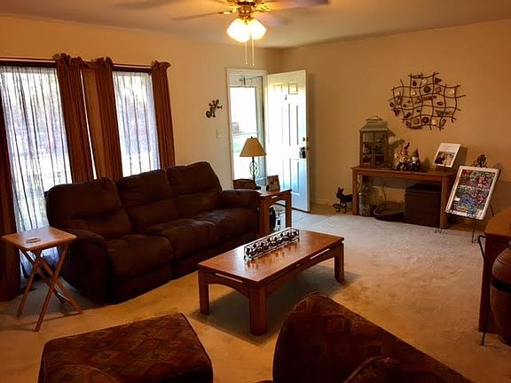 2nd image of 387 Kristine Ln