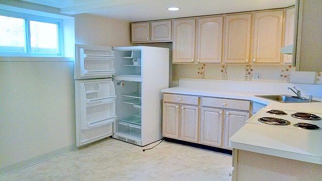 1st image of 19 Eastbourne Cres