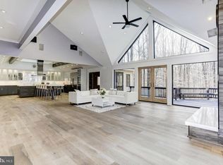 18 Barn Ridge Ct, Silver Spring, MD 20906