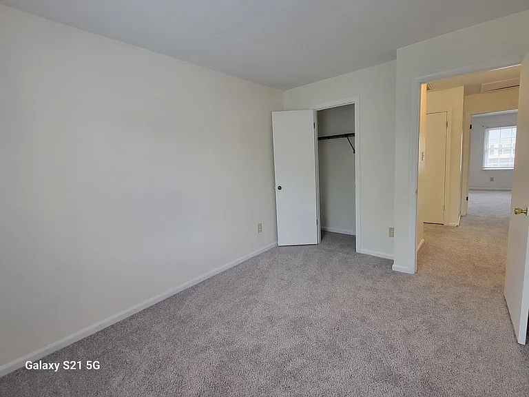 1563 Jameson Dr — Photo 16