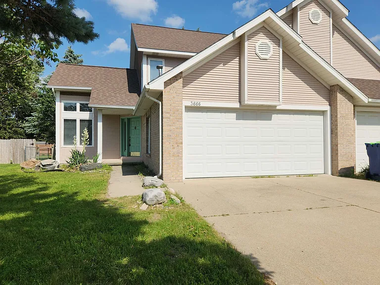 3666 N Center Rd — Photo 1