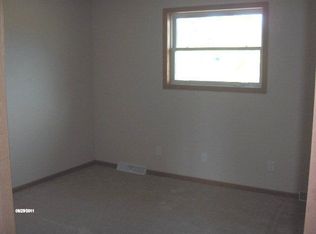 601 Blackbird Ln, Stevens Point, WI 54482