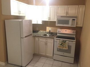 854 Chase Rd, West Palm Beach, FL 33415