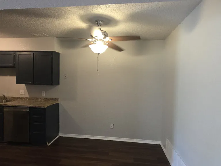 6719 Loma Vista Dr — Photo 18