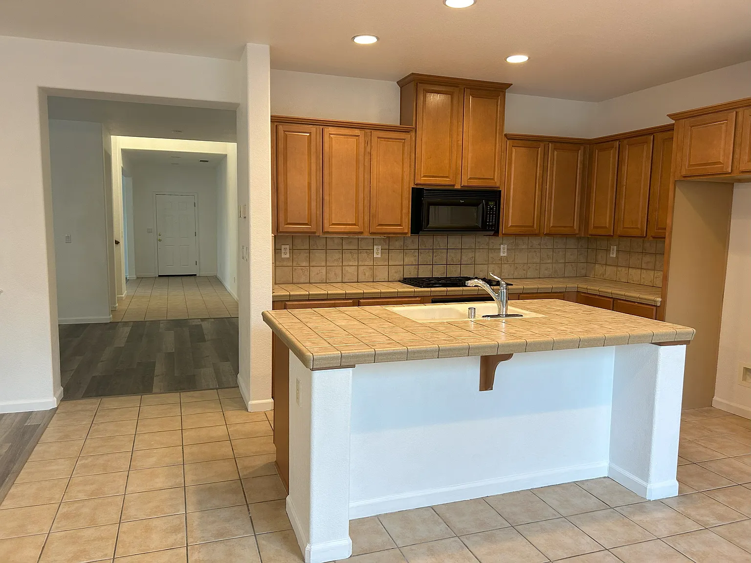 10233 Shoech Way photo 1