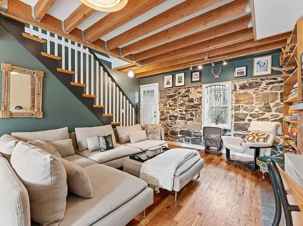 136 20th St, Brooklyn, NY 11232