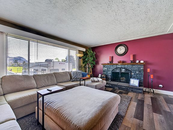 5th image of 976 Holt St
