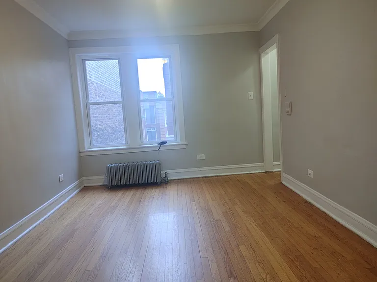 7014 S Clyde Ave #3W — Photo 5