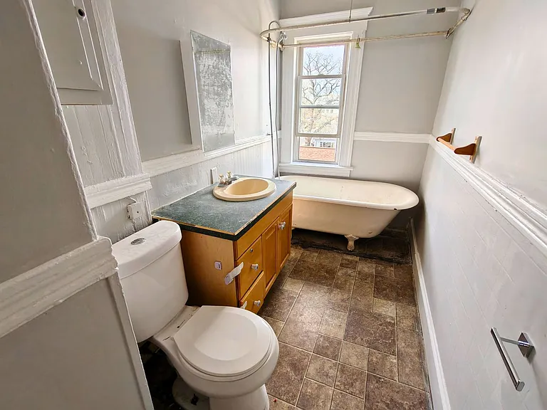 21 Dale St — Photo 17