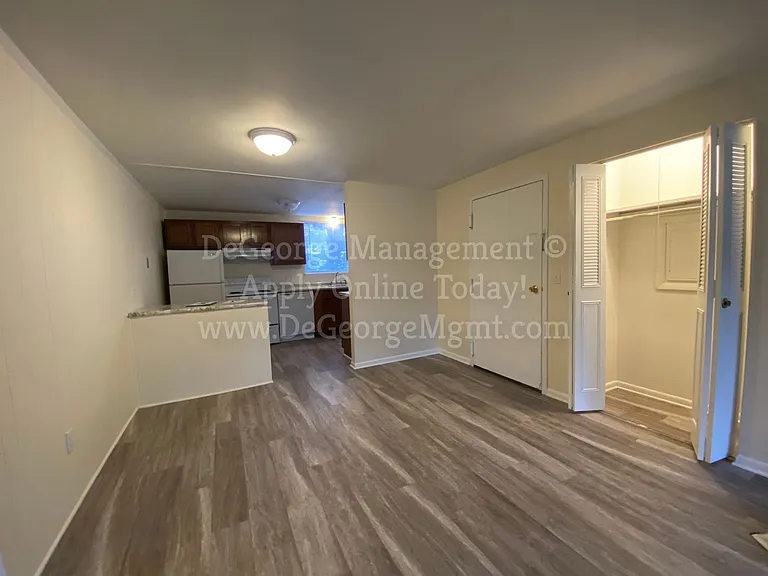 Parkview Apartments — Photo 10