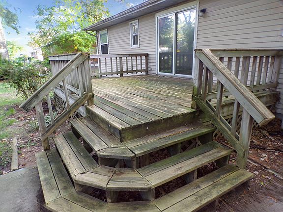 5th image of 1301 Linden Dr
