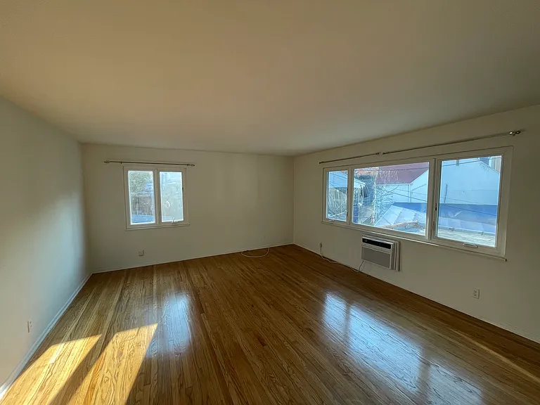 1477 Havenhurst Dr #2 — Photo 33
