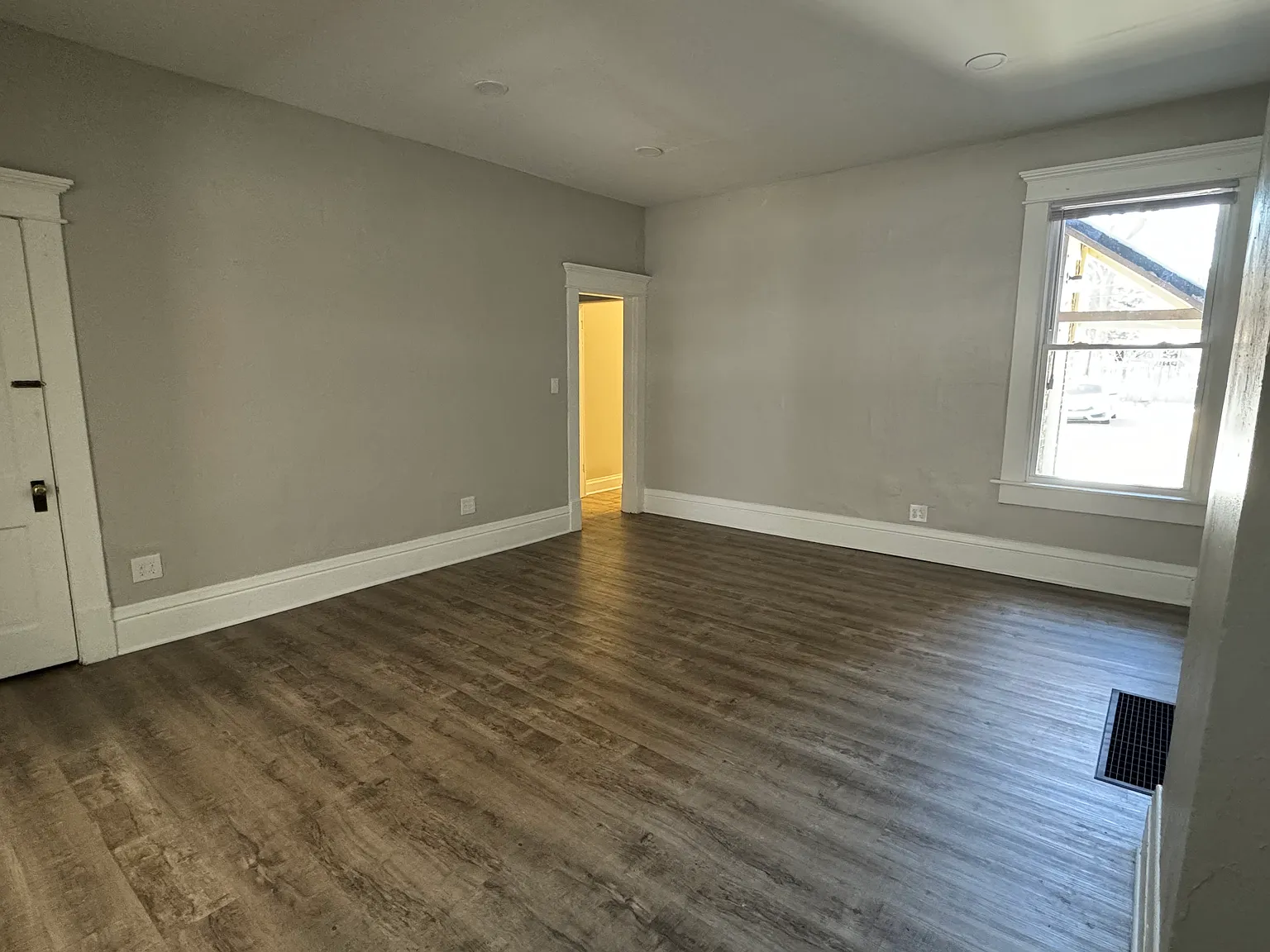 3 bed, 1408 sqft, $1,390 — Photo 3