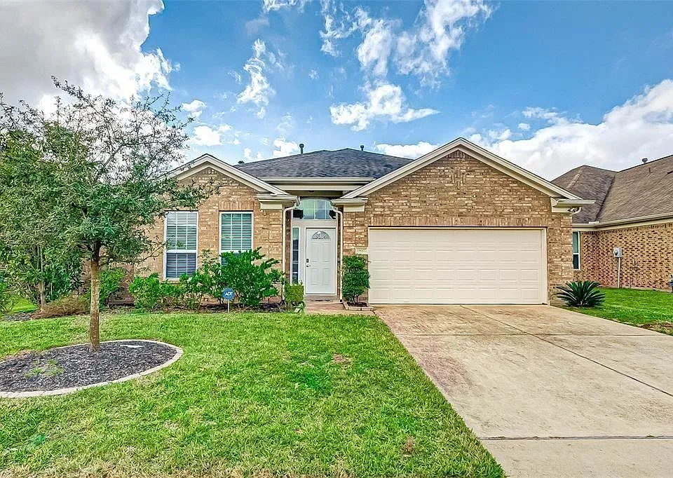 19007 Moss Bay Ln