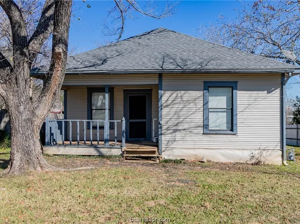 506 N Hill St, Caldwell, TX 77836