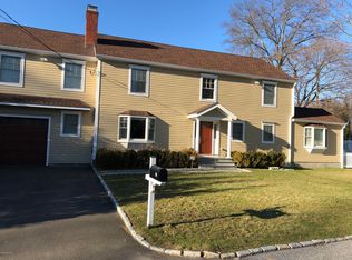22 Webb Ave, Old Greenwich, CT 06870