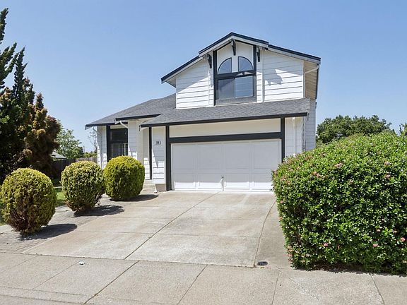 3rd image of 220 Sandy Neck Way